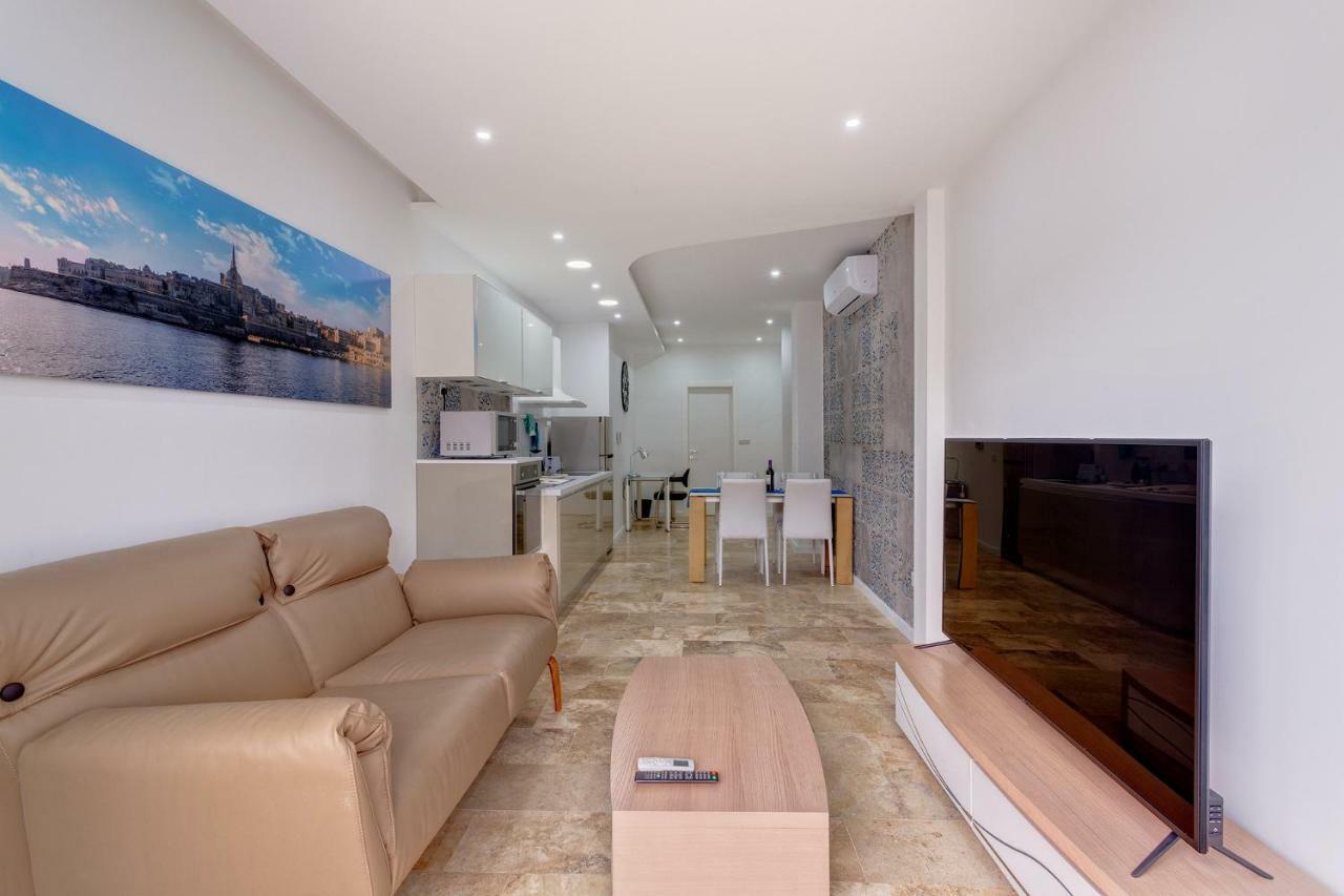 Modern 2 Bedroom Apartment In St Julians St. Julian's Zewnętrze zdjęcie